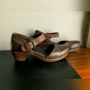 dansko shoes